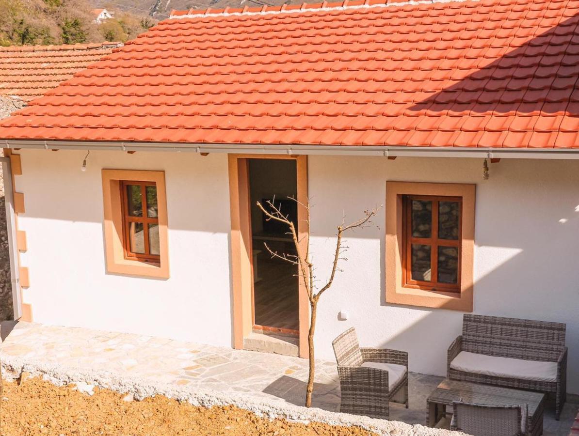 Apartmani Dumezic Bar Exterior photo